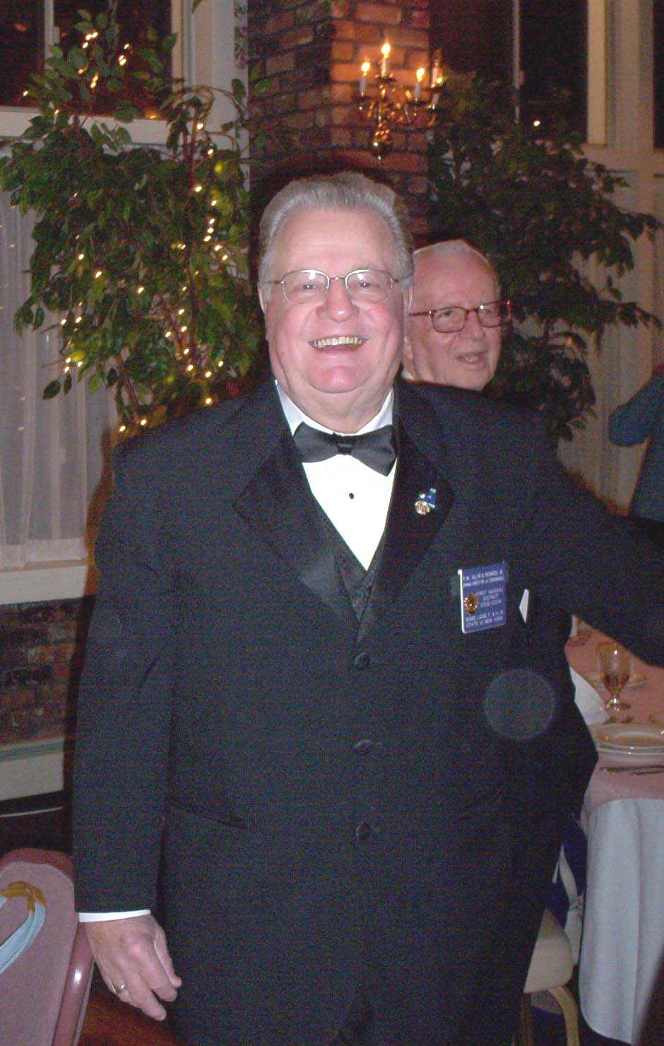 R<b>∴</b>W<b>∴</b>Alan Richards