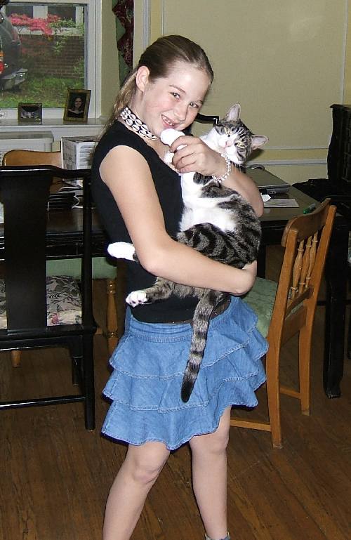 MalloryMrKitty.jpg(25K)