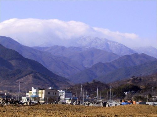 Chiri Mountain Park in early winter
