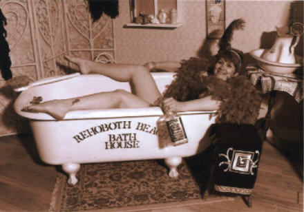 Linda in the tub