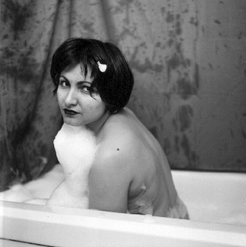photo Lucie dans le bain (1994)