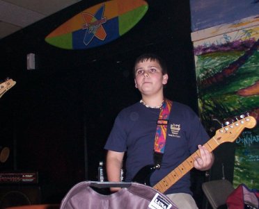 http://www.geocities.com/flaremusic/pics/Dcp_0023.jpg