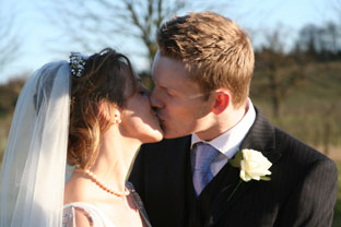 A wedding photographer for wedding photography in Windsor, Berkshire and but all surrounding counties including Hampshire, Surrey, Oxfordshire, Buckinghamshire, London, Middlesex and the whole of southern England