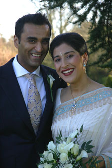 A photographer for wedding photography in Eastleigh, Hampshire and all surrounding counties including Berkshire, Surrey, Oxfordshire, Buckinghamshire, London, Middlesex and the whole of southern England 