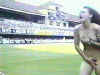 Streakers2.jpg (16108 bytes)