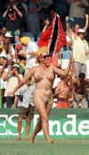 Streakers6.jpg (21698 bytes)
