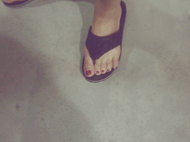 I'd love to suck her toes...I told her they were cute.