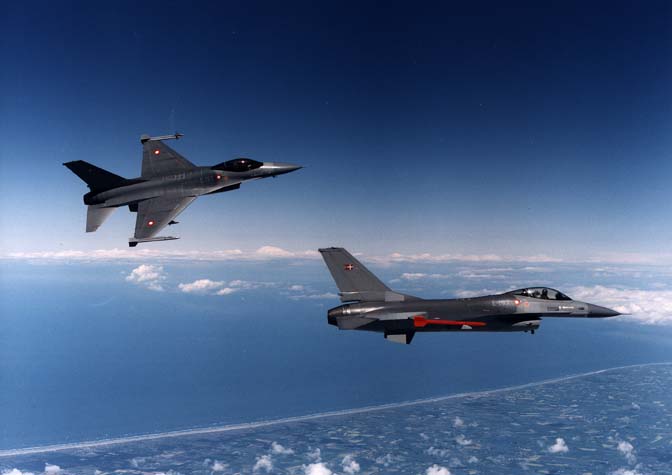 F-16 Falcon 4