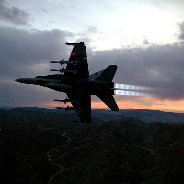 F-18 Hornet 4