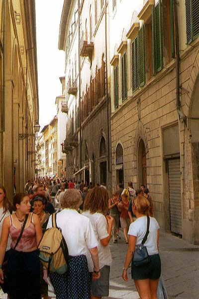 A Common Florentine Street