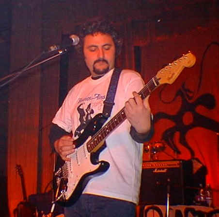 wpe1.jpg (21244 bytes)