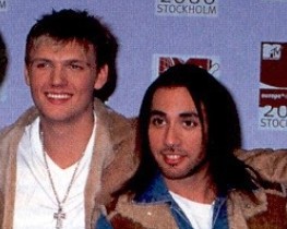Live from Stockholm, it's the giddy gay couple!