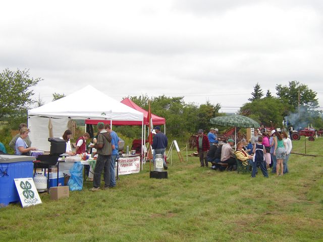 The 4-H club provided the canteen