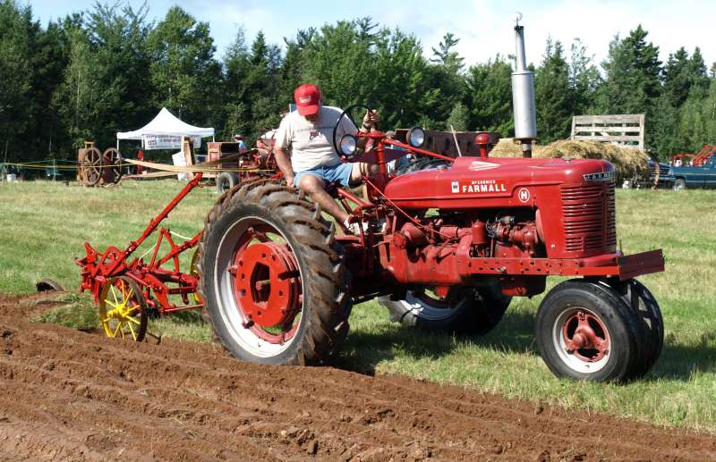 Farmall H plowing