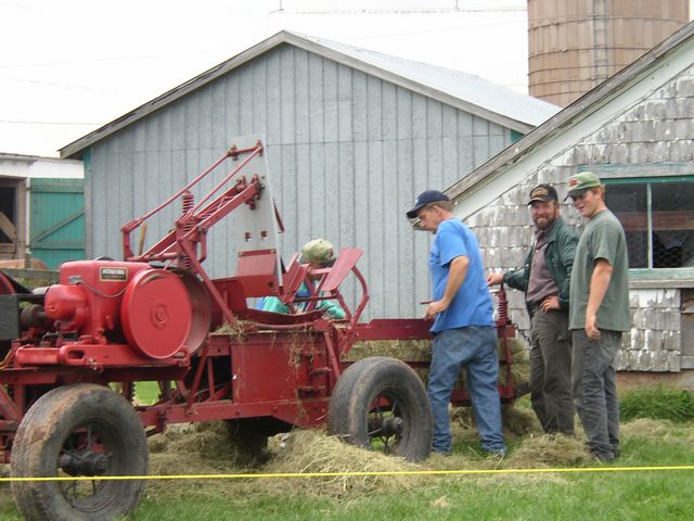The haypress in operation