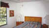 caperbedrm1.JPG (19096 bytes)
