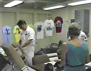 [Selling remembrances 1]