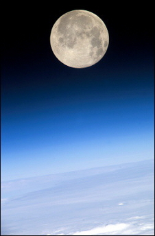 [Earth Moon view]