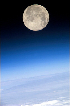 [Earth Moon view]