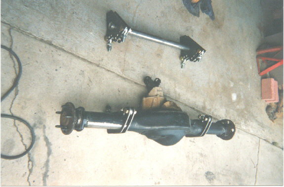 9 INCH READY TO INSTALL W/4LINK BRACKETS