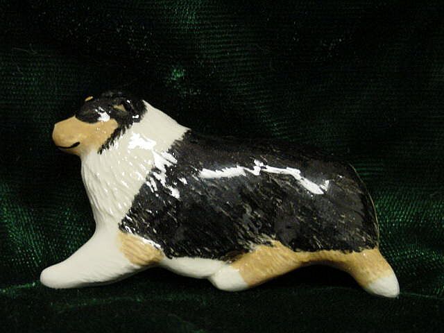 Australian Shepherd Trotting Pin