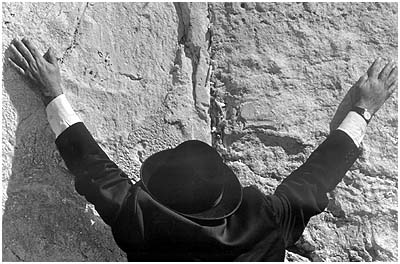 Sandu and Dinu Mendrea at The Kotel