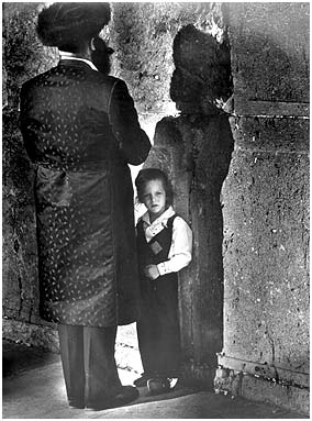 Sandu and Dinu Mendrea at The Kotel