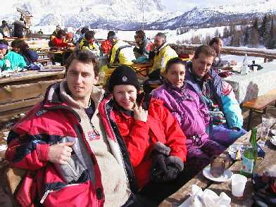 Lunchtime in Selva