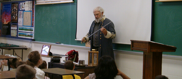 General Robert E. Lee enlightens elementary students.