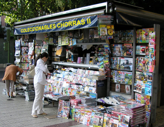 Hay quien asegura que dentro del kiosko hay un hombre vivo