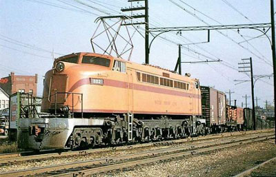South Shore electric locomotive hauling freight