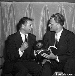 Billy Graham (boxing class Walterweight) Talking with the Rev. Mr. William Franklin (Billy) Graham, born 1918