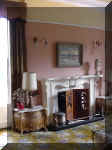 Interior4.jpg (422486 bytes)