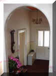 Interior9.jpg (232082 bytes)