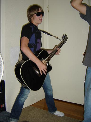 Justin can't actually play guitar