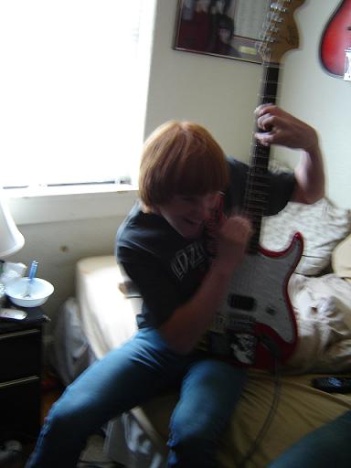 Pascal fuckin rockin out!!!