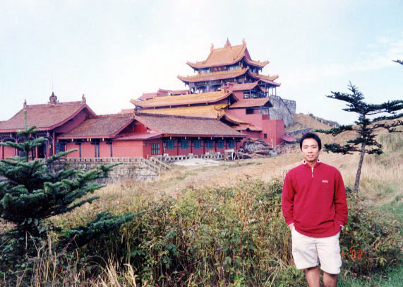 emeishan-the-top-of-the-mountain