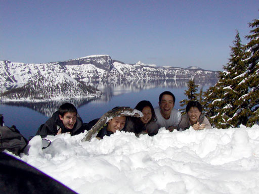 crater-lake-pose