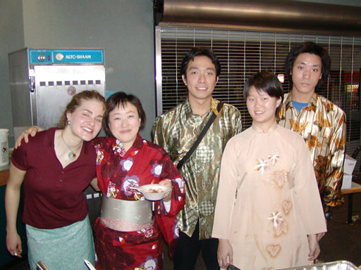 lc-intl-fair-2003-food-server