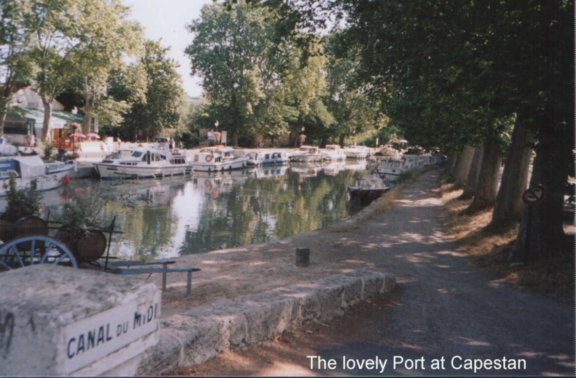 Capestang Port.JPG (97123 bytes)