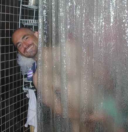 pics/showerfrankie.jpg