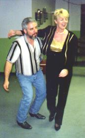 pojdancing.jpg (9281 bytes)