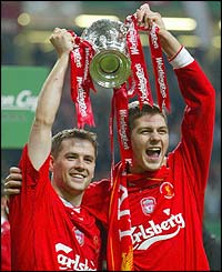 Owen and Gerrard looking very pleased with themselves after scoring our goals!