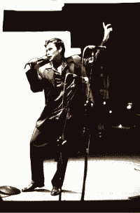 Fredy Omar in performance