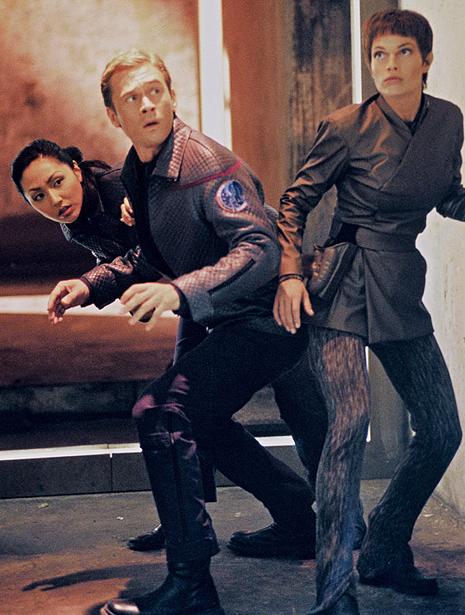 Hoshi, Trip, T'Pol-Broken Bow
