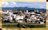 Cambu� com a Pedra de S�o Domingos ao fundo.