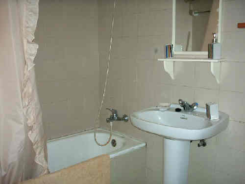 Bathroom of apartment for rent centra Caleta, Fuerteventura