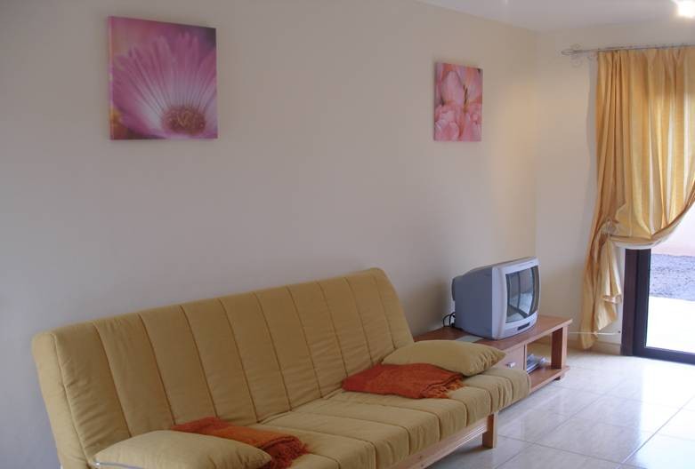 villas for rent long term
