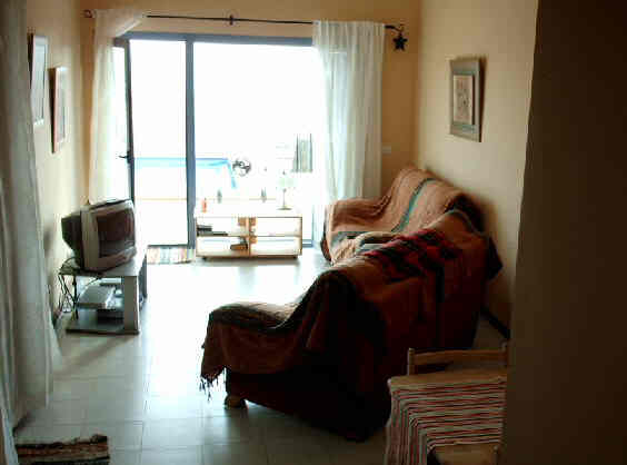 villas with swimming pools to rent canary islands