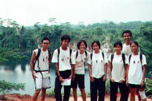 picturestore/ubin212.jpg(48160 bytes)